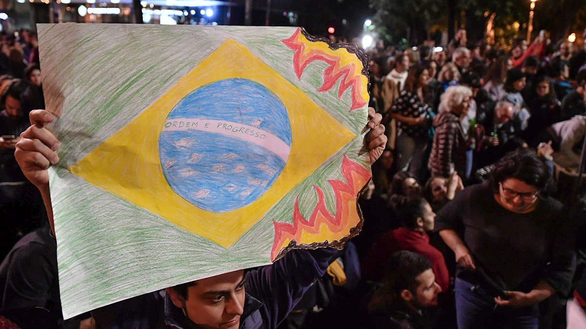 Nouveau site web pour le JdA! Découvrez notre édition de septembre: Entrevue avec Marie-Claude Belzile, Les revendications des Rohingyas et en une, une collaboration de Rosa Peralta du <a href="/CDHAL/">CDHAL</a> ! Bonne lecture ! journal.alternatives.ca