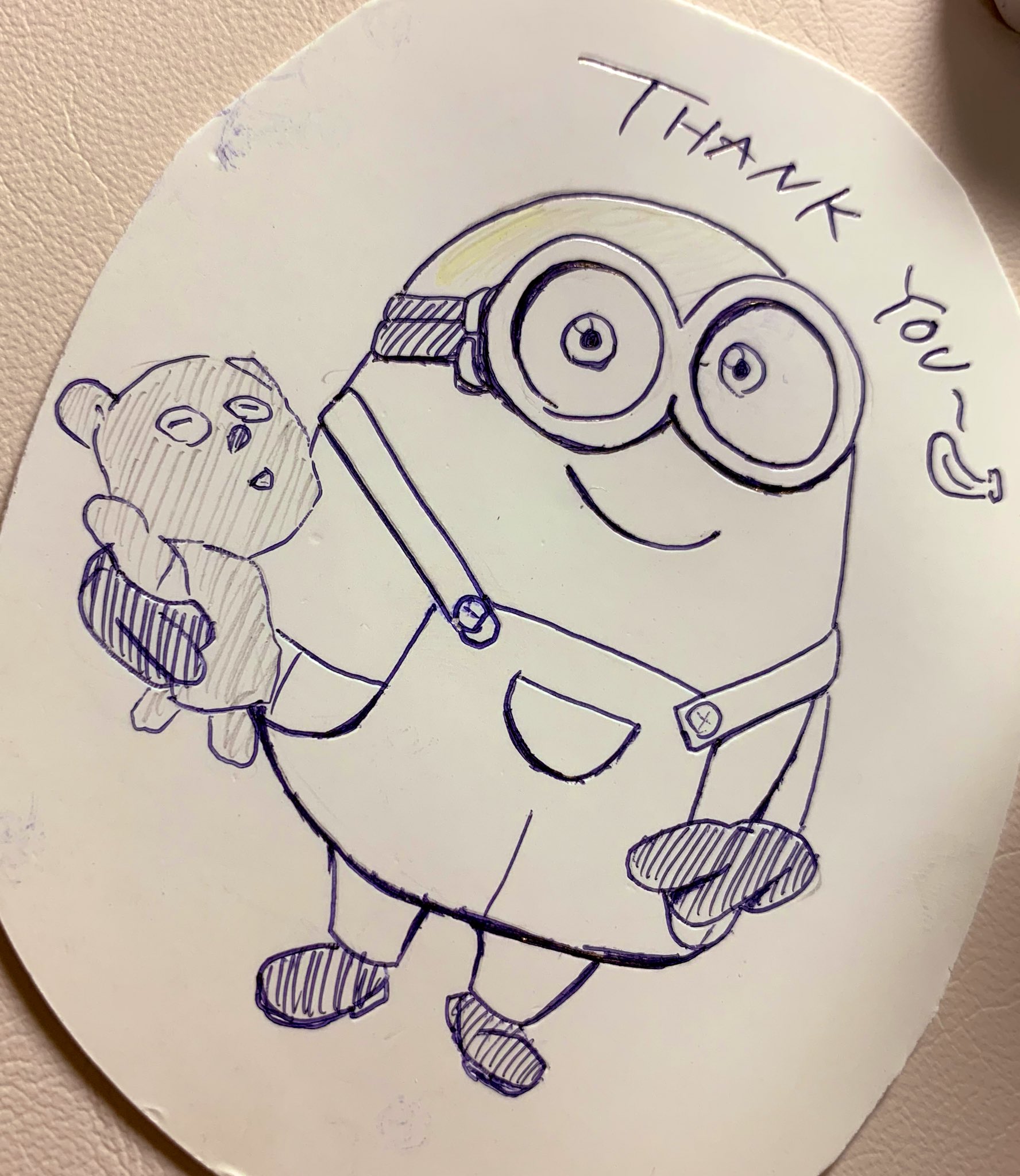 Chocoleo Twitterren 日頃のお礼にタピオカと共に 母に捧げた供物 ミニオンの何がかわいいってオケツ 表は下書きまでしたのに下手 裏面は一発書きなのにうまくいった お尻への愛が発揮されたのか 絵描きさんと繋がりたい イラスト Minions ミニオン Usj 模写