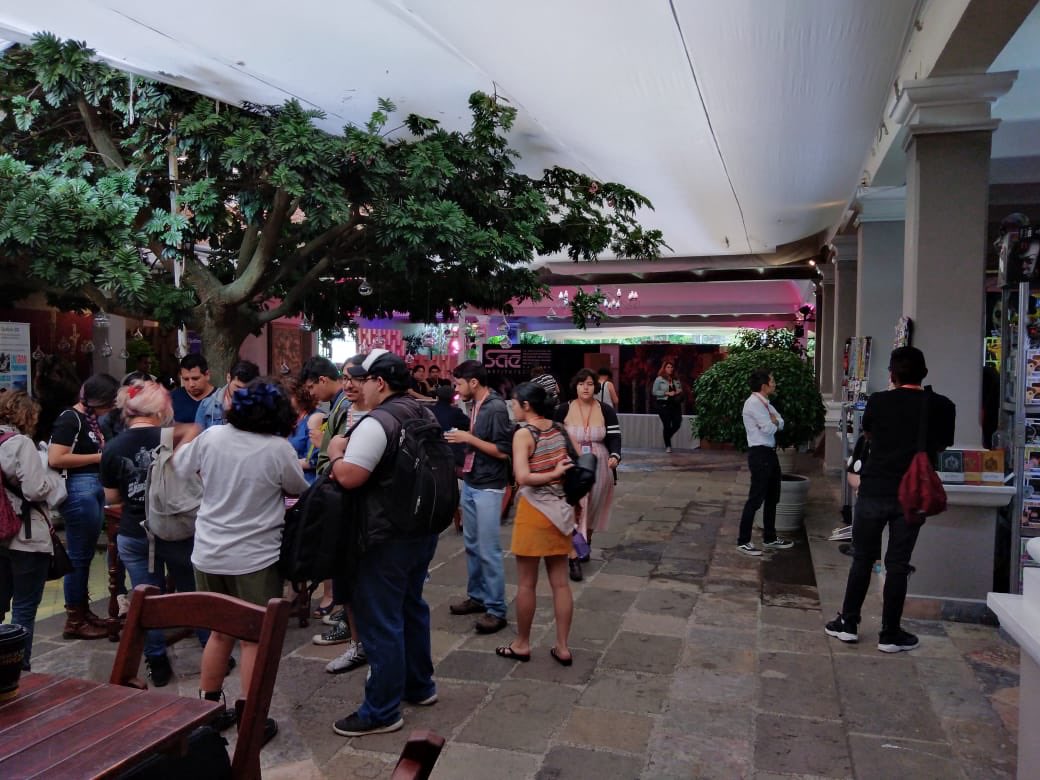 ArkadianVG's tweet photo. Día 3 de #ElFestival  @Pixelatl https://t.co/VvnDWwYvje