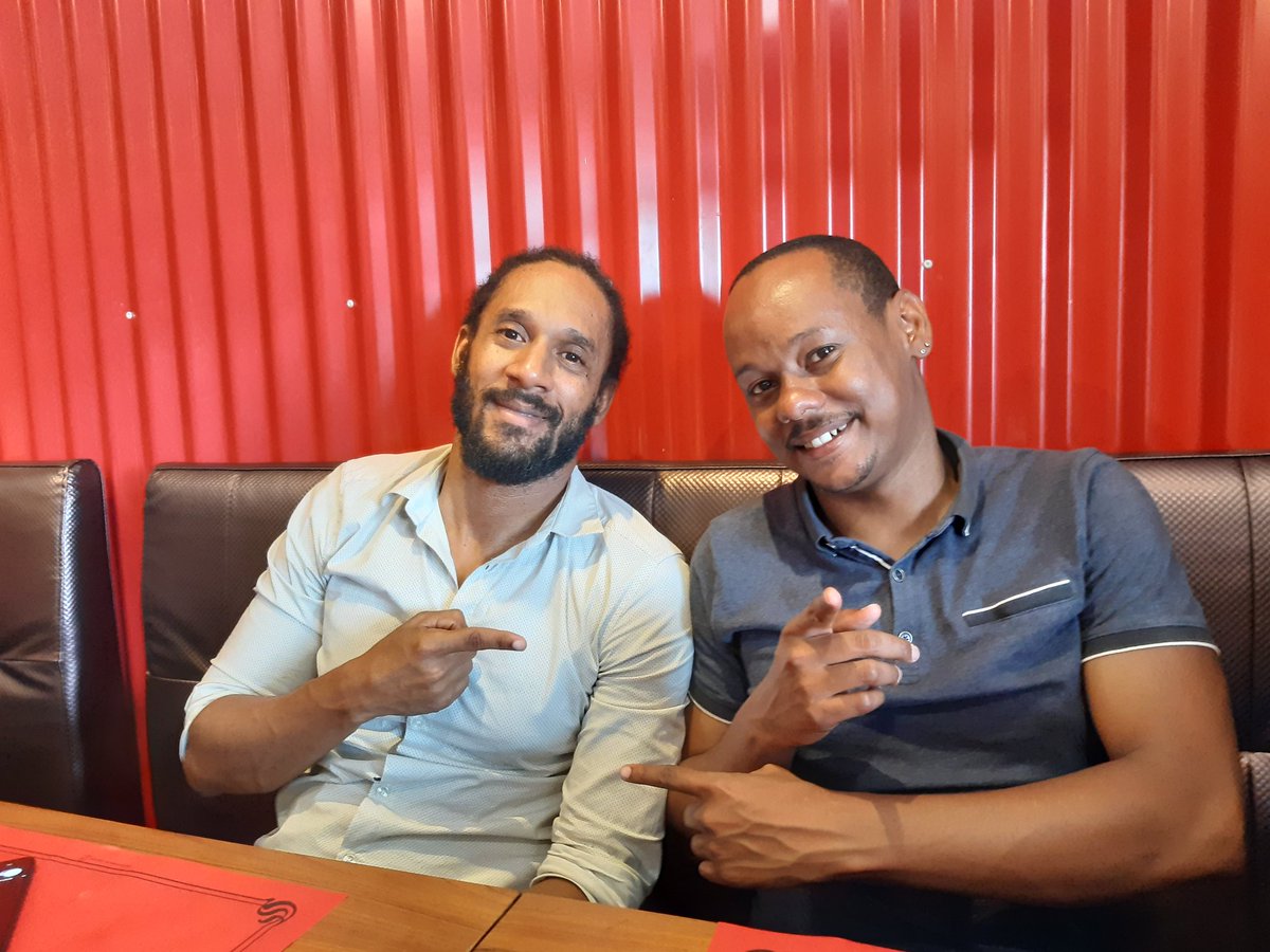 Layo_972's tweet photo. Rencontre avec un bon ami(Saïdou BERNABÉ) et l'un des fondateurs de 👨💻l'école👨💻 👨🏽🎓 @Parallel_14 👨🏽🎓 dédié au cinéma d'animation 3D des effets spéciaux numériques et du #jeuxvideo en #martinique
Tes #idées reste bien à l'image de #Parallel14 plis foss!!
@PGSchool75 @RisingOpossum https://t.co/3FJFW5XmgR