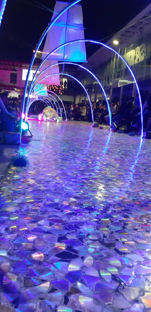 BellaBelAg's tweet photo. #SomosTuFuturo
#YoCreoModa
#IstYavirac
#Ñucanchipac 2da Edición 
#GalaCultural19
Diseño Pasarela #Galapagos https://t.co/lqg6otFsVA