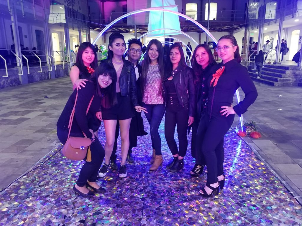 BellaBelAg's tweet photo. #SomosTuFuturo
#YoCreoModa
#IstYavirac
#Ñucanchipac 2da Edición 
#GalaCultural19
Diseño Pasarela #Galapagos https://t.co/Z23iMWJTXi