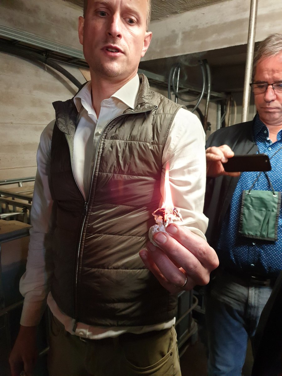 ClaudiaKammann's tweet photo. Sehr beeindruckend: Besuch und Konzept von #CarboFex in Tampere, Finnland! Wärme fürs Fernwärmenetz, BioÖle für den Spitzenheizbedarf und Biochar für CO2 Entzug und Substrate! #BiocharTour #PyCCS https://t.co/bN7yoCaDy8