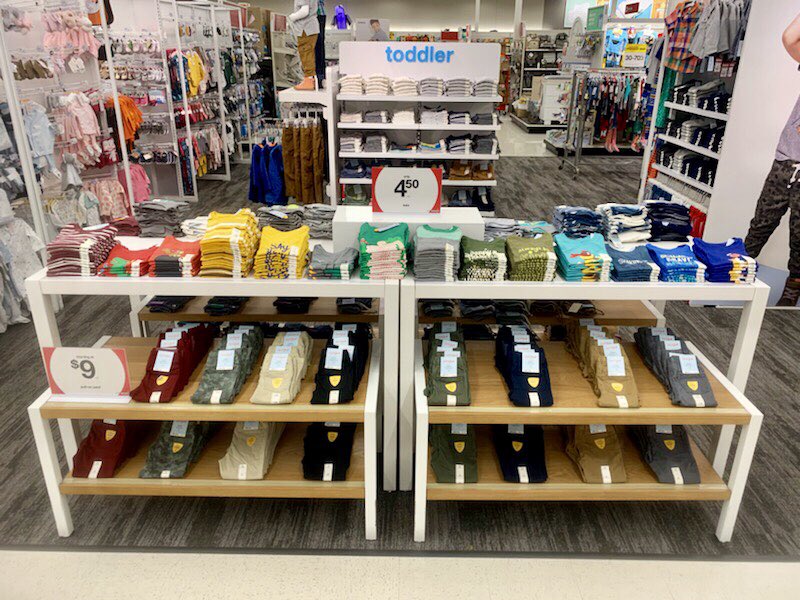 Obsessed with #merchandising and folds my #baby consultant Mary created! She is a true business owner 🍼 ! #visual #displays #clearwaterTarget <a href="/VisualMiami/">Alexander Agudelo</a> <a href="/CCasarez1/">Christine</a> <a href="/Cynthiagallo7/">Cynthia</a> <a href="/aldenkooken/">Alden</a>