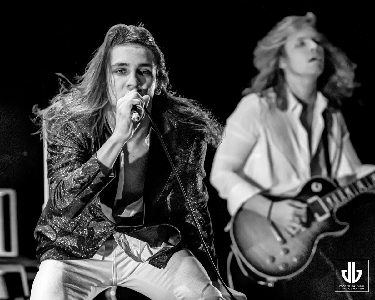 DaveBlass's tweet photo. Talk about a kick ass new band you have to get into! @JoyousWolfMusic rocked the @wiltern hard last night! @itsnickreese is one of the most captivating frontmen I have seen in a while. https://t.co/Dy4tkZZKVE