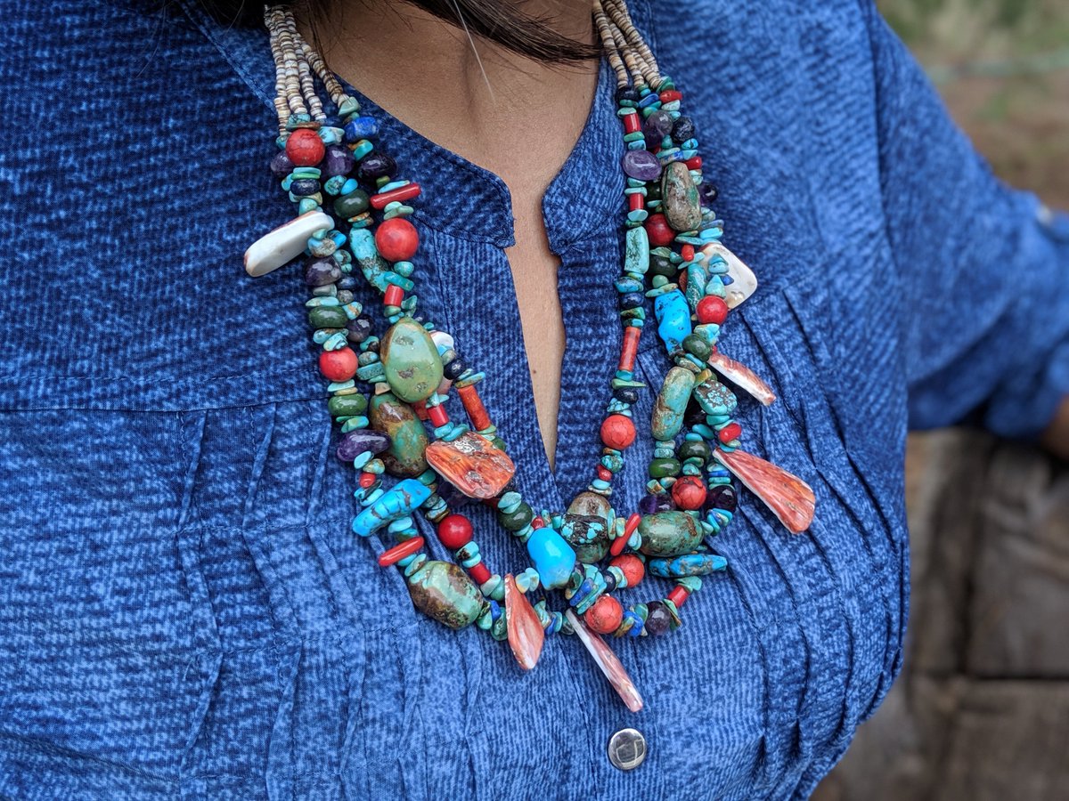 StephaneeHappee's tweet photo. https://t.co/kUMwypUWXp
#nativeamericanjewelry #turquoise #sterlingsilver #remini #texassilverrush #thetexassilverrush #mainstreetinfredericksburg #jewelrydesigner #jreminicollection #jremini #statementpiece #rockstarjewelry #bribagwell #redcoral #lapis #handcrafted #lapis https://t.co/i4IAtNWUVF