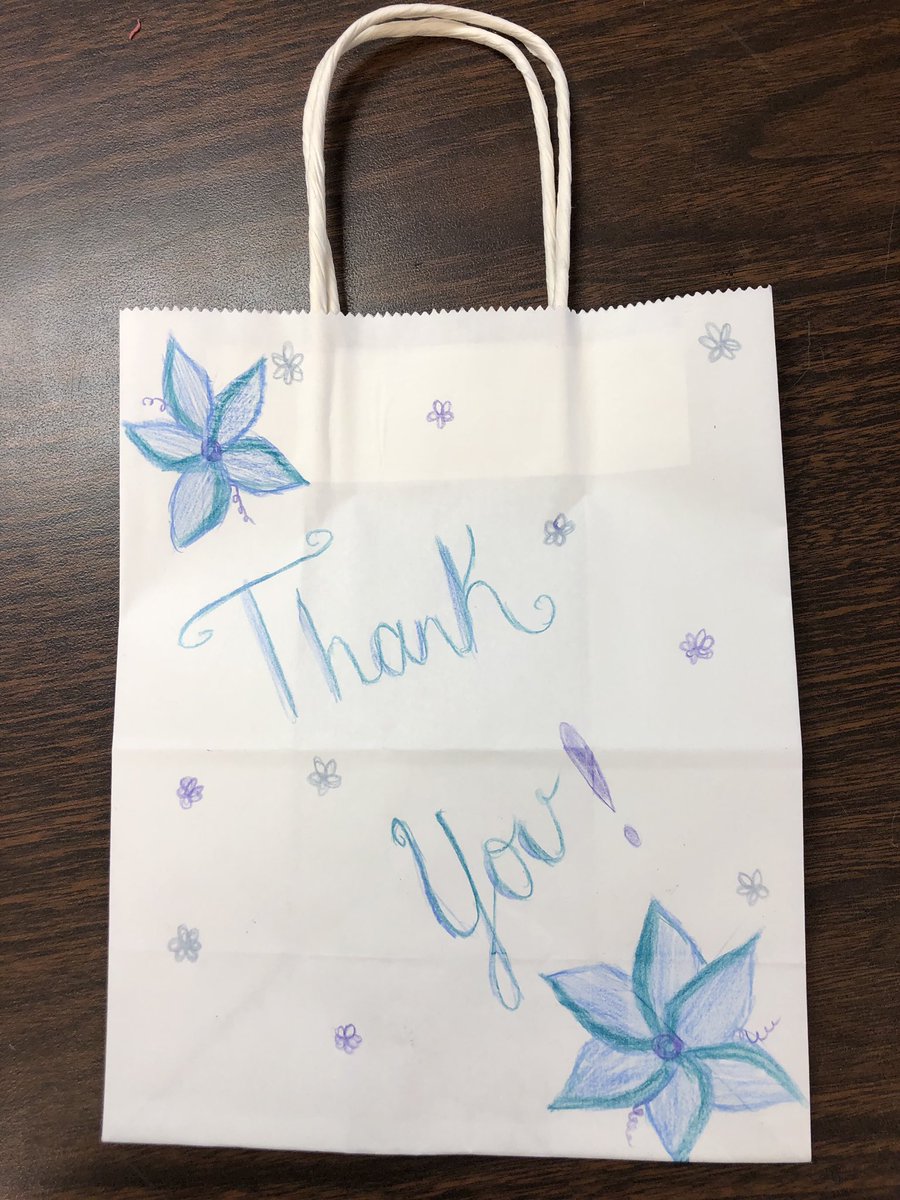 scoleman5143's tweet photo. The key to happiness is to do kind things for others. Yesterday 8th graders decorated bags to hold gifts given to the hospital volunteer staff. βDonβt just teach kids how to count, teach βem what counts most!β
#paintsvilleind
#doallthingswithkindness https://t.co/8d8UURRZc6