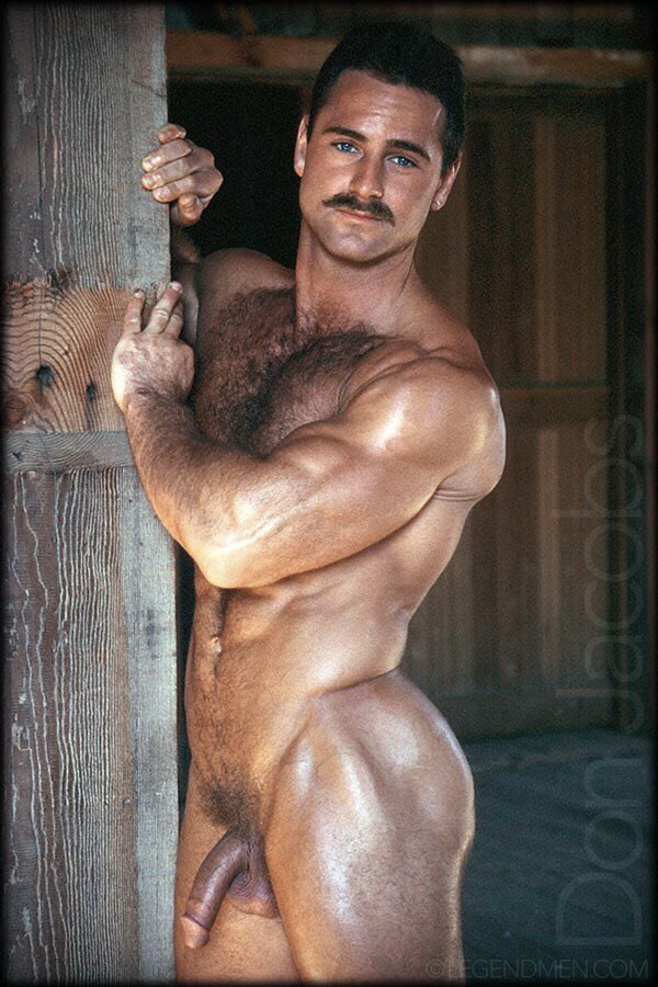 LegendMen.com tweet media