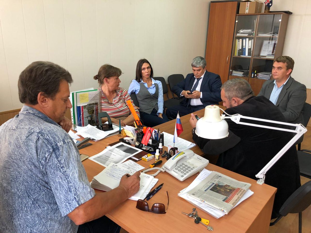 Newzoroff's tweet photo. Состоялось расширенное совещание по вопросам благоустройства территорий с участием вице-спикера Думы г.о. Самара Сергея Рязанова,  депутата городской думы,  председателя ОСМ "Дворянский" Анатолия Рагимова, председателя ТОС "На набережной", управляющих микрорайонами. @rradyukov https://t.co/sBPRR1abr0