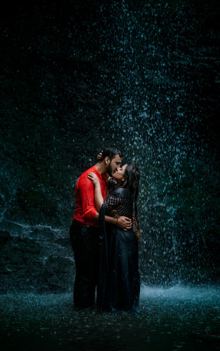 sbpweddingphoto's tweet photo. Bold &amp; #Beautiful #couple explores the feeling called #love

#SubodhBajpaiPhotography #PreWedding #PreWeddingPhoto
#PreWeddingPhotoShoot
#PreWeddingPhotography
#PreWeddingPhotographer
#BestCouple #Nature #Beauty #OutdoorPreWeddingShoot #DestinationWedding #CoupleShoot  #Waterfall https://t.co/lgJ05Pi4FP