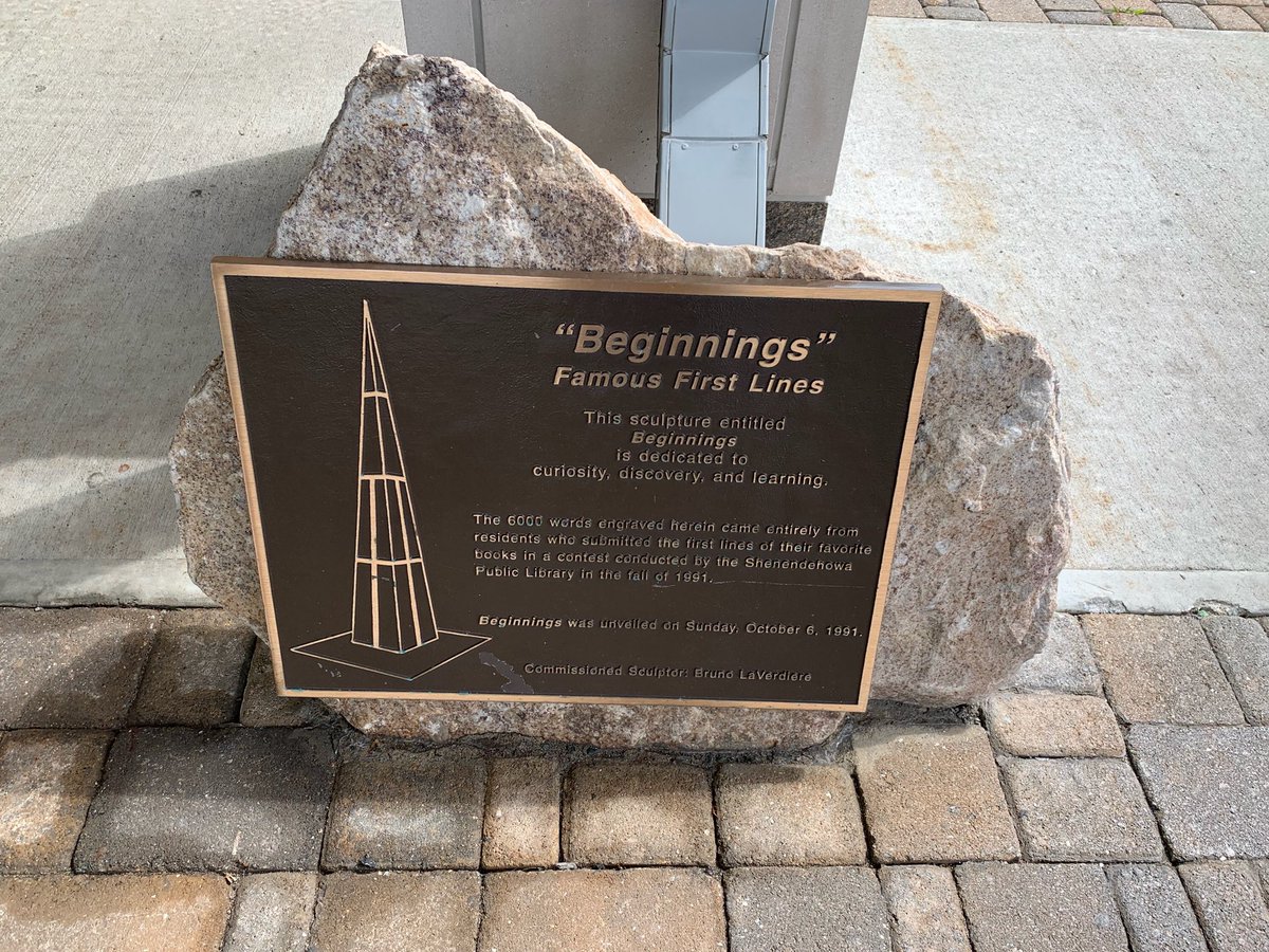 NYSenatorJordan's tweet image. As a longtime advocate for libraries, I&apos;m proud to support September as #NationalLibraryCardSignUpMonth celebrating all the GREAT work our public libraries do. I’m pictured with Janice Anderson at the Clifton Park Halfmoon Public Library when I recently renewed my library card!
