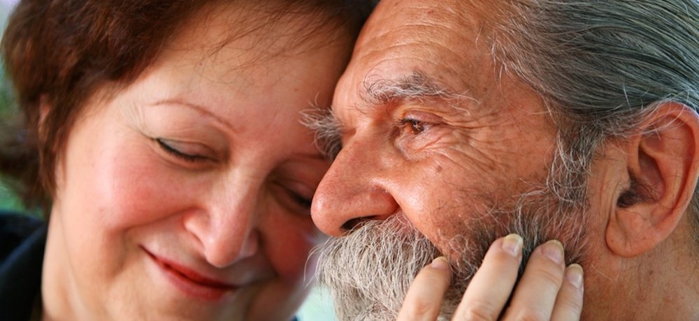 JCInteract's tweet image. Being a friend, family member or carer for someone with memory loss or dementia can have an impact on your emotional life. If you are looking for some wellbeing tips, check this link: ow.ly/Cx3150vWAuv #WorldAlzheimbersMonth