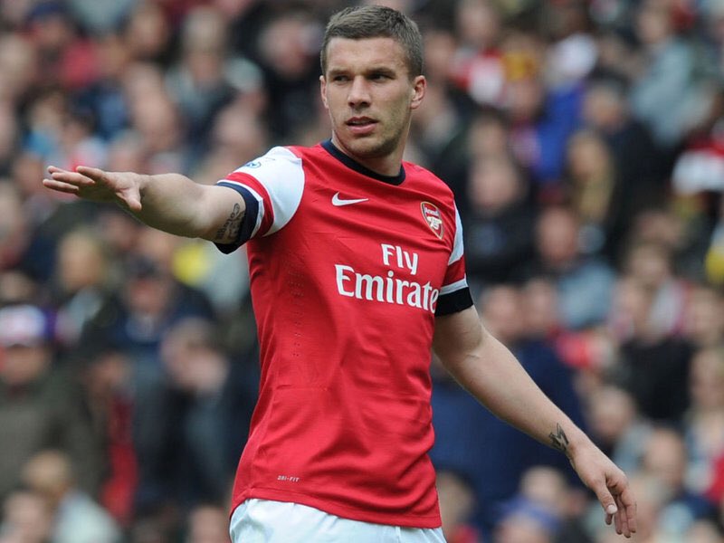 Vibrons Foot Na Twitteru Le Football C Est Comme Les Echecs Mais Sans Les Des Lukas Podolski