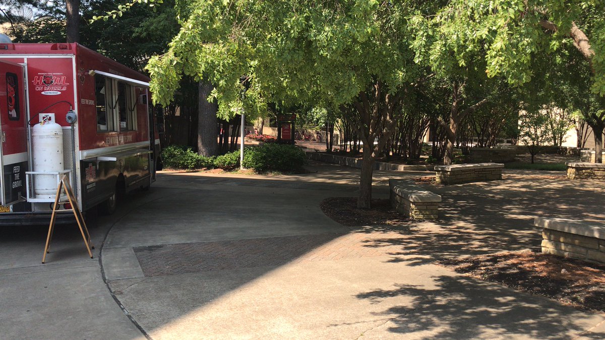 Good Morning Lady’s and Gentlemen <a href="/HowlOnWheels/">Howl on Wheels</a> Is behind the library Come out and try our Philly Steak Sandwich and the best Street Tacos On campus Hope to see you all!!!! #WolvesUp