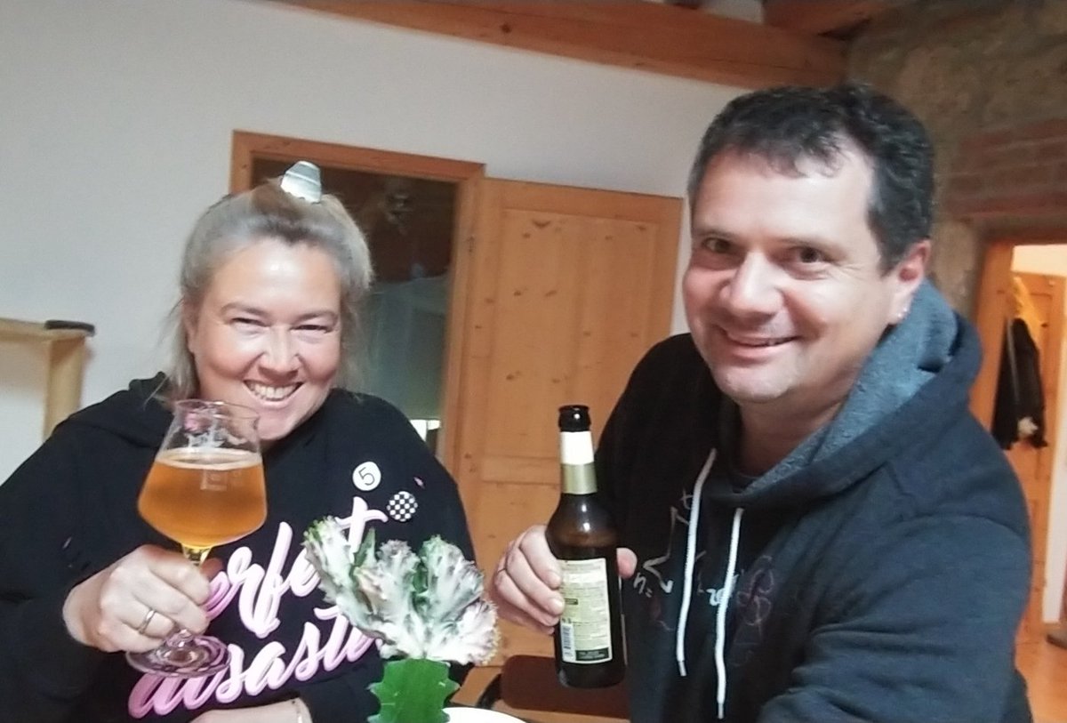 Wir machen unser Daily ja lieber abends … @FrauStief <a href="/stiefkind/">Wolfgang Stief</a>  #feierabend #homeoffice