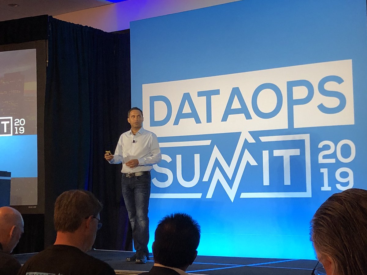 dimaspivak's tweet image. A very sober @aprabhakar presenting his keynote. #DataOpsSummit