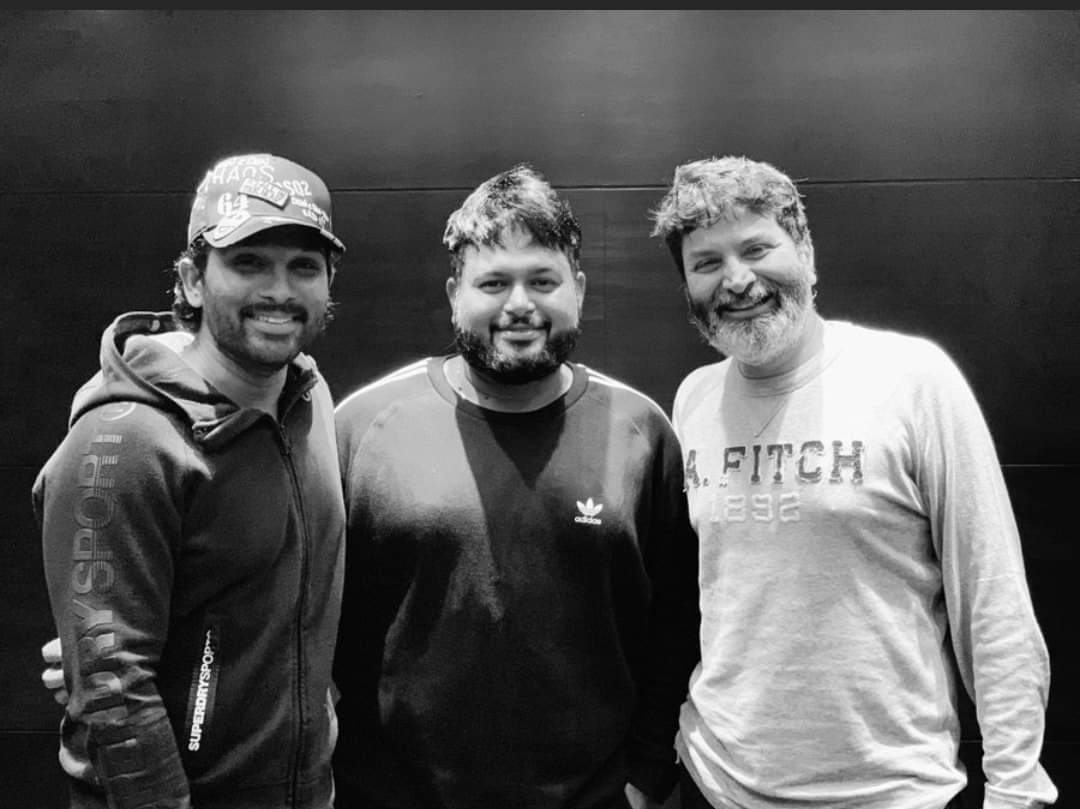 SandeepBunny96's tweet photo. #Novembercomesoon !! ♥️ 👊🏽 🔊🔊
#AlluArjun ❤
#trivikram #Thamanss
#AlaVaikunthapuramulo https://t.co/3YDS3Ze8Hs