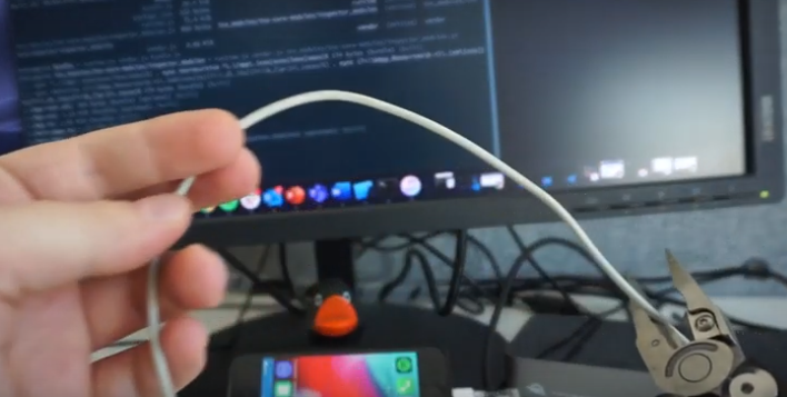 NativeScript's tweet photo. #NativeScript 6.1 is here! 🤩 

Get a look at the new (native) Material Design components, Kotlin support, tns run over wifi 📶, and more:

https://t.co/oXeT8vaG1O https://t.co/2zWZGR6bXS