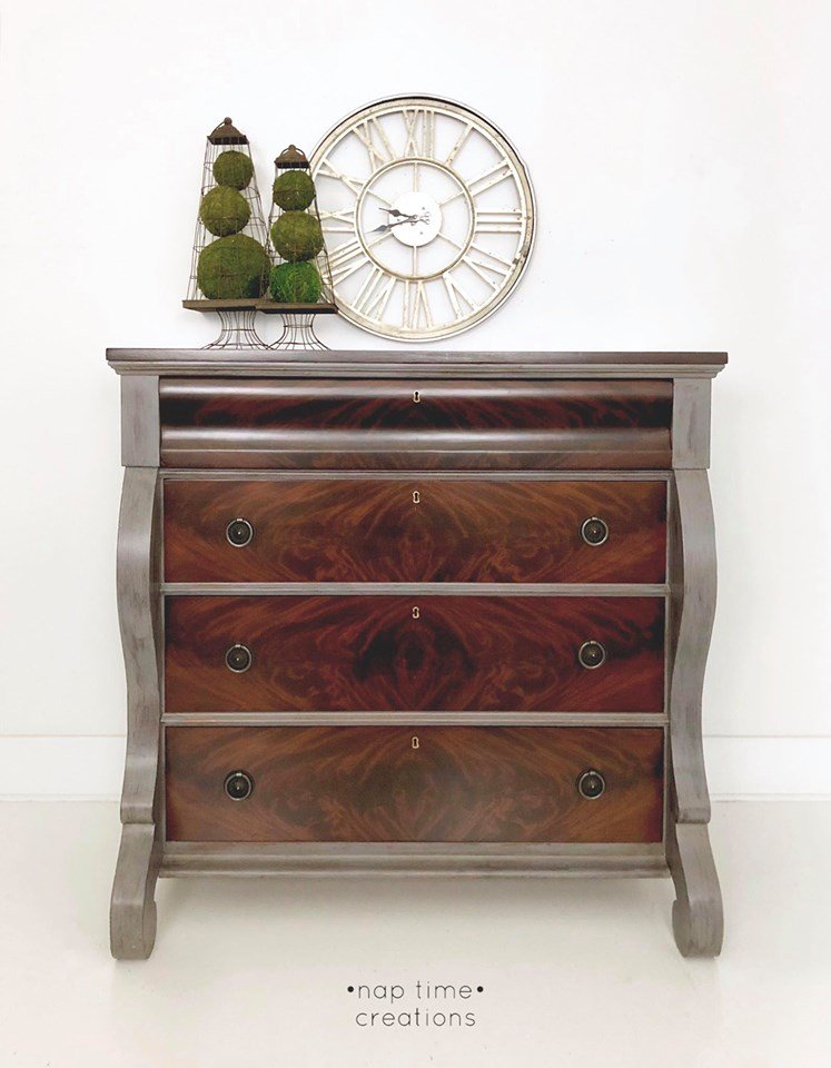 GeneralFinishes's tweet photo. Nap Time Creations refashioned this piece with General finishes #MediumBrown Dye Stain and Driftwood Milk Paint with brown and black glazing! #TBT https://t.co/3TeU4ccShJ