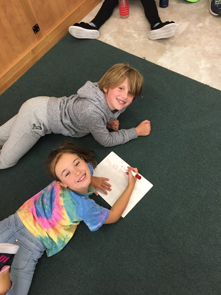 PaquinGibbons's tweet image. Creating and exploring #numberpatterns in #math today.