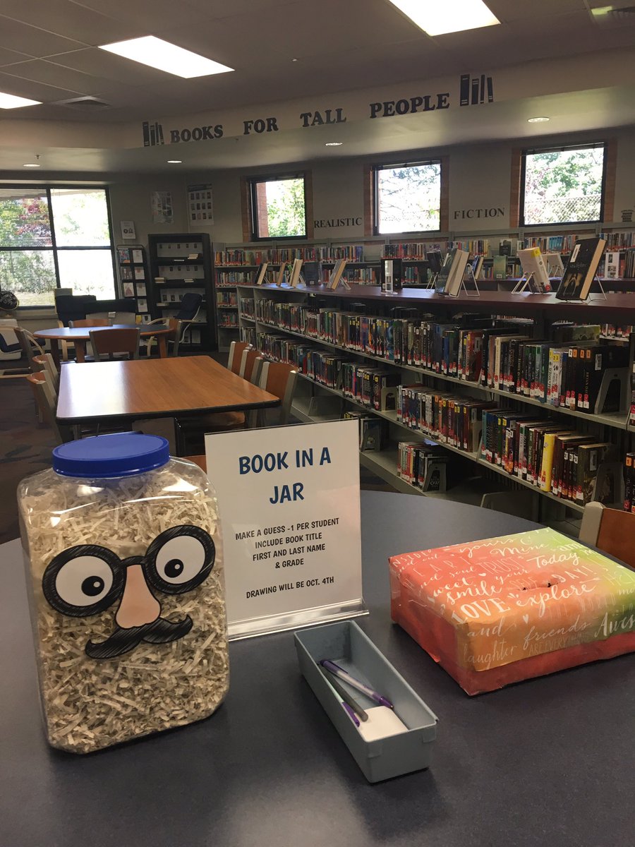 library_rsms's tweet image. Monthly challenge at Rockwood South’s Library! Can you figure out which book is in the jar? #RSMSrocks #RSDlibrarian #whatwedo #rsmslibrary