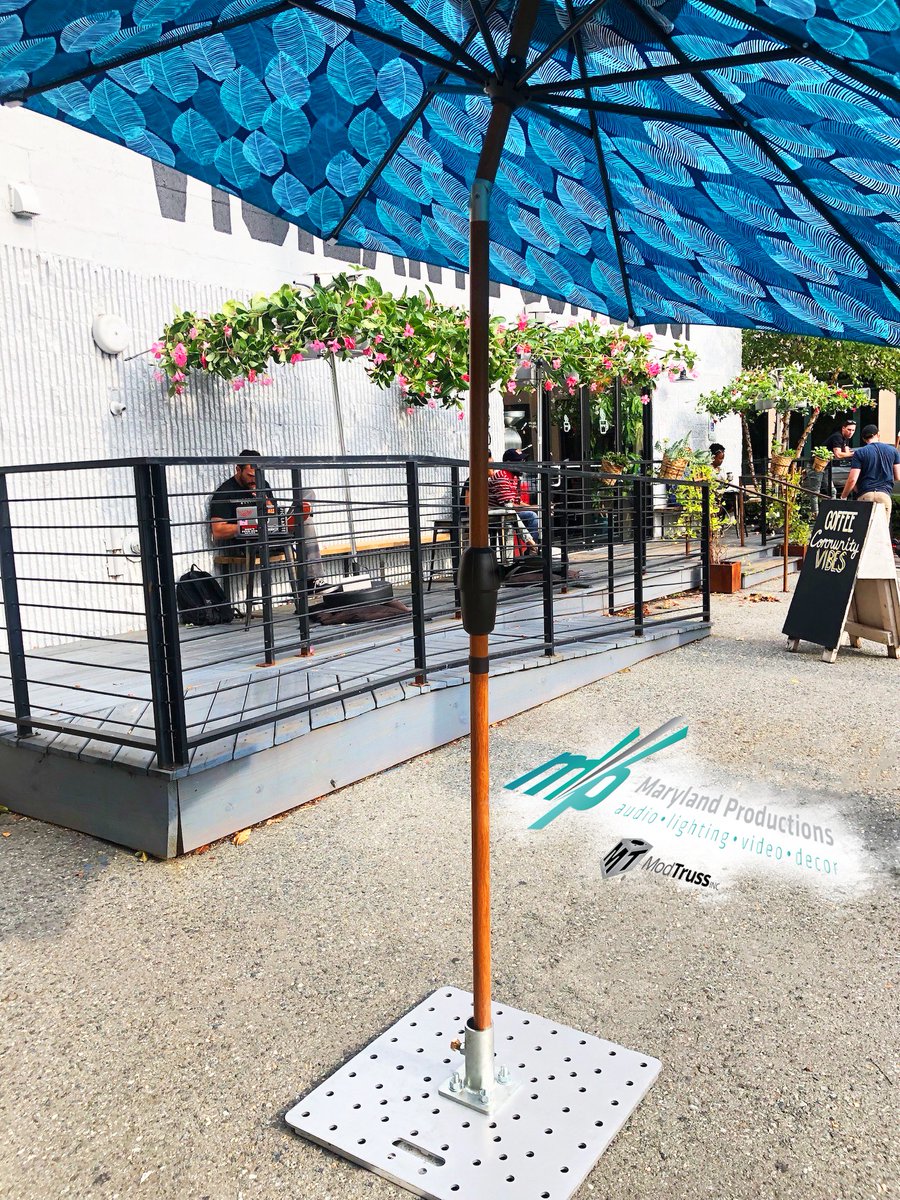ModTruss's tweet image. Need a little shade? 🌞☂️ Yes, ModTruss can help with that too! 😂😅

Photo Credit: @Maryland_Pros 

#BasePlates #FreeStandingSupport #WeGotYouCovered #UmbrellaStand #TotallySecure #PipeAdapter #ModTruss