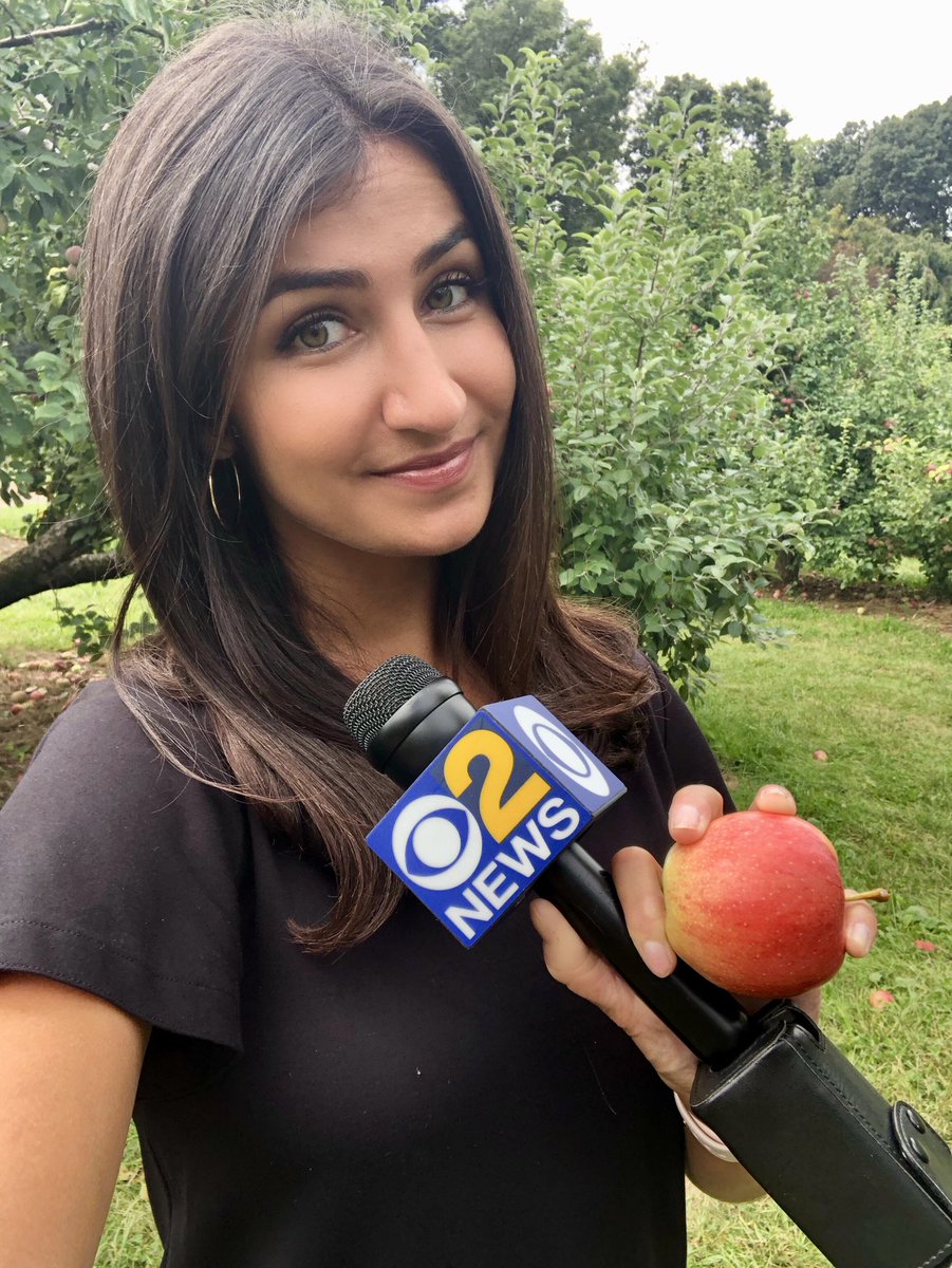 ninakapur1's tweet photo. Not a bad fall day out at #DemarestFarms in NJ! Apple picking season is upon us... @CBSNewYork https://t.co/hI1goQm9vI