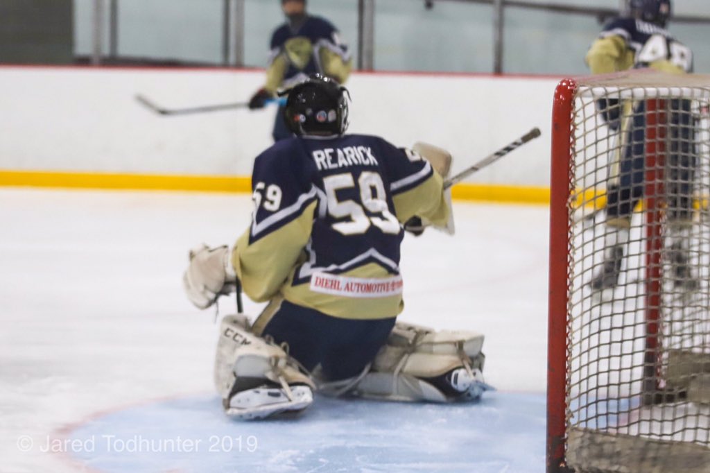 TodhunterProds's tweet photo. Bryce Rearick is between the pipes for @ButlerGTHockey https://t.co/KnrRg6touX