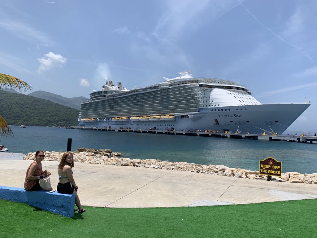 Just had the greatest 10 night Western Caribbean cruise with #RoyalCaribbean #allureoftheseas 💞
