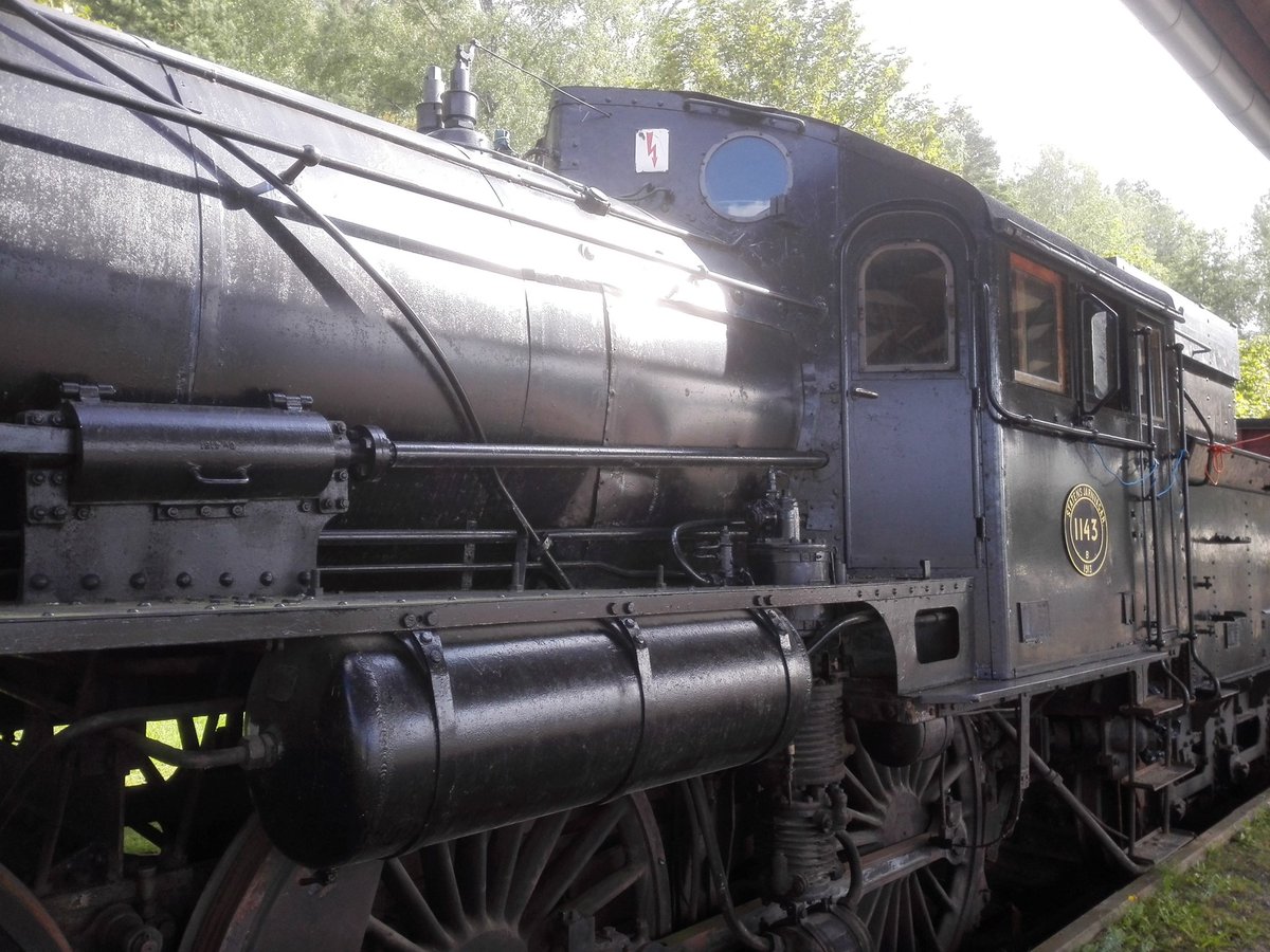 kristallnaach's tweet photo. Heute am #Südstrand gewesen und den #Museum's-#Zug besucht ..hübsch gemacht..die alte #Bahnstation..
#FrykstaGamlaStation #Fryksta
😍 #Schweden 🇸🇪 #Fryken-See
#Elchenländle19 🇸🇪 #Värmland https://t.co/GTh0Ss3jK7