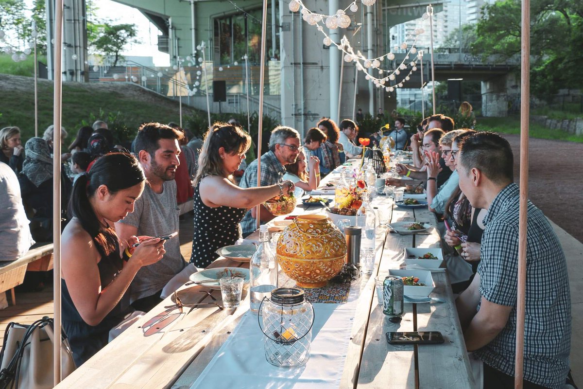 thebentway's tweet photo. βοΈ Looking back at Spring/Summer2019: #CommunalTable β β
β
So. Much. Food! This summer, we hosted a series of weekly dinners with @thedepanneur for our community π²π₯π₯π°πΊ
Thank you everyone for joining us! π₯°
____
Communal Table was supported by @StellaArtoisCAN π» https://t.co/DXSEf3zoBT
