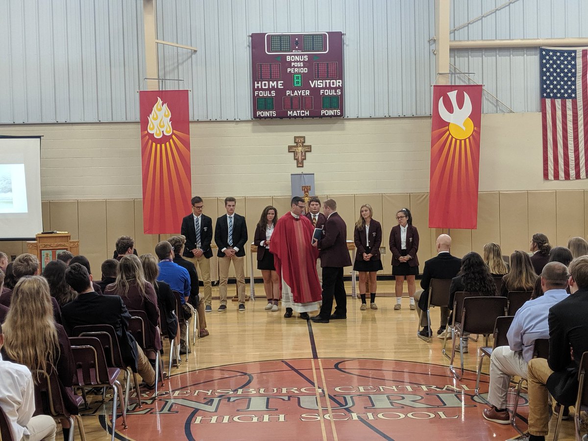 GCC_Centurions's tweet photo. Today we celebrate opening mass as a school community. #schoolpride #openingmass https://t.co/8vG87bURoF