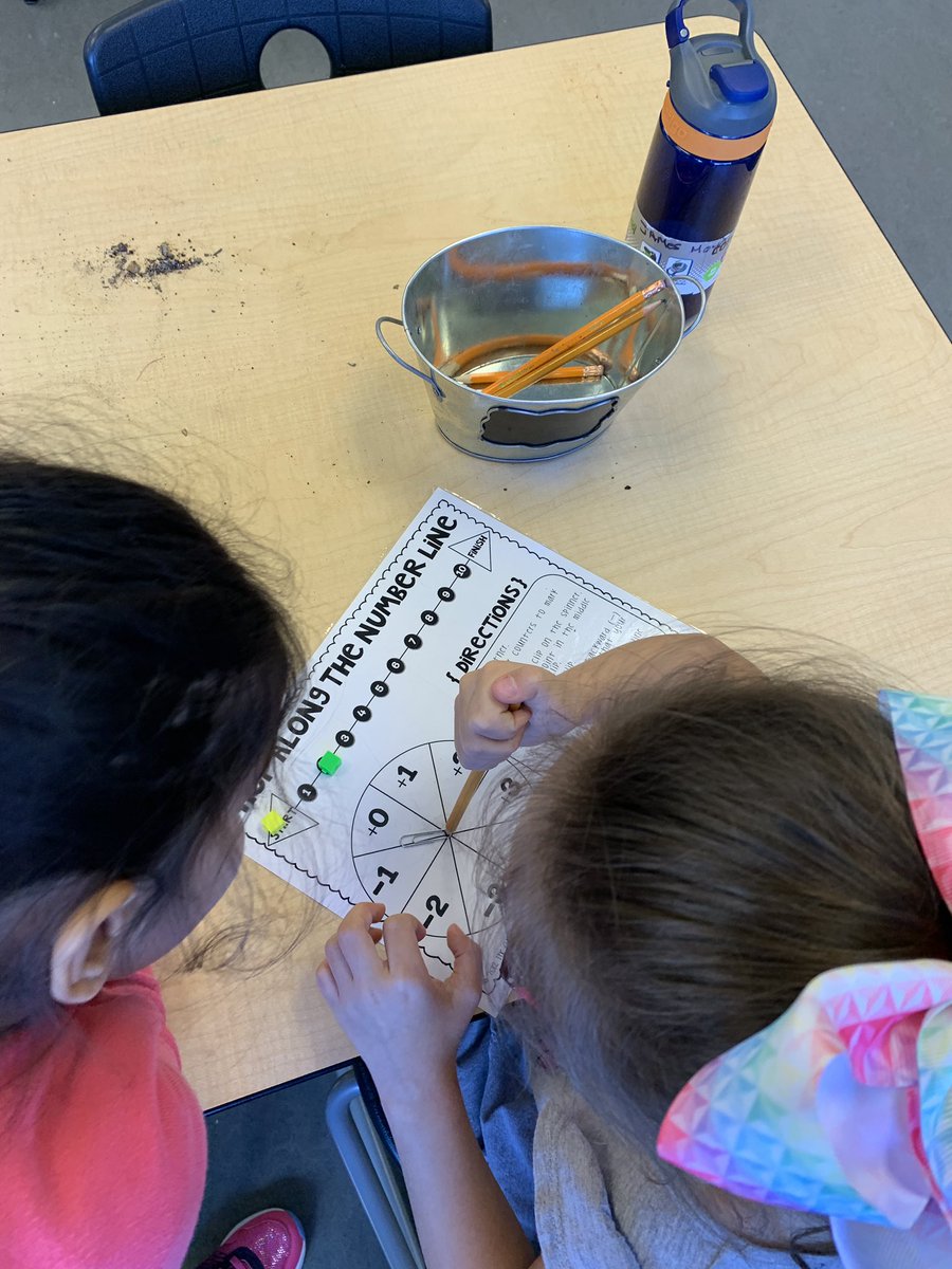 RonSouthernTwo's tweet image. We finished our day by playing math games and reviewing simple addition and subtraction. #maketen #numberline
