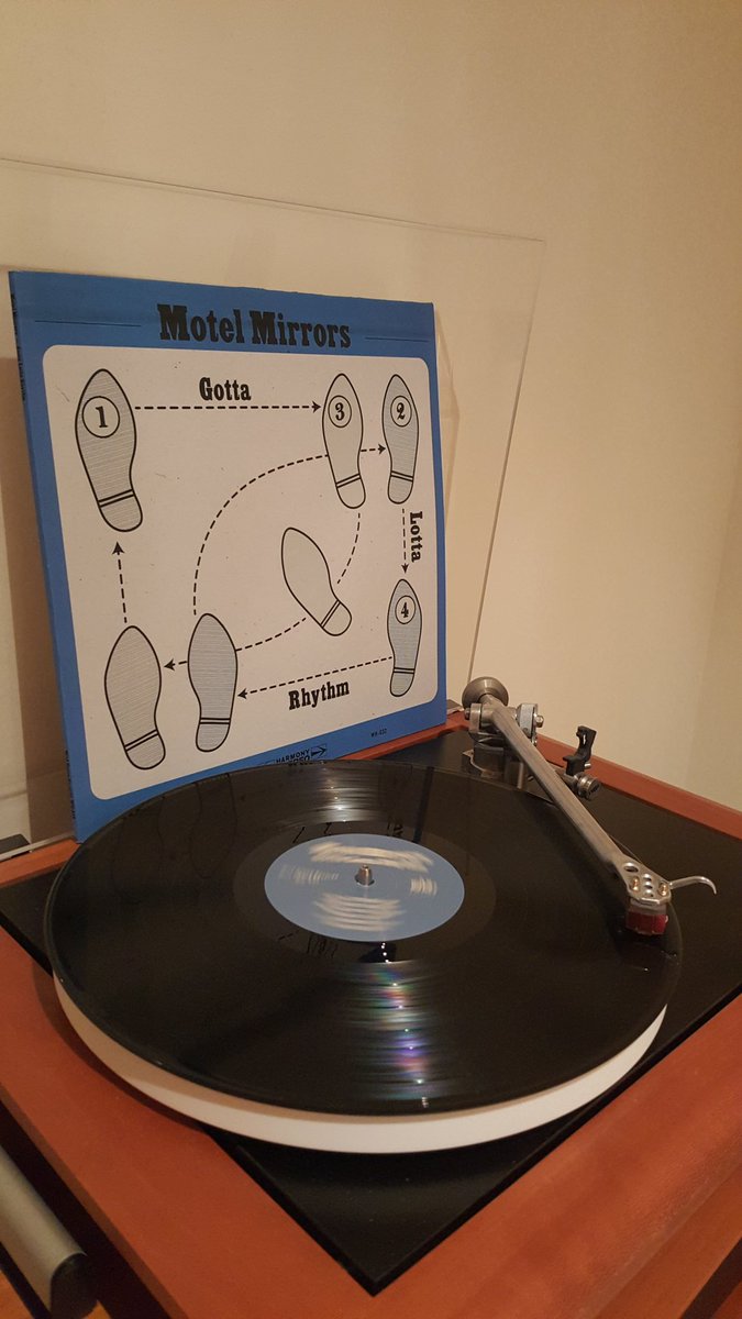 Thirty3forty5's tweet photo. Gotta Lotta Rhythm : Cracking 6 track LP from @MotelMirrors

#Analogue #RecordedToTape 

Screen print on the flip https://t.co/sSHKncLzqo