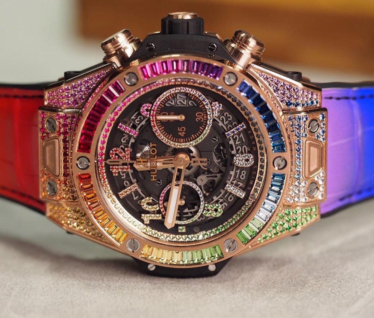 CaseauBespoke's tweet photo. Hublot ~ $91,600.00 “Natural Rainbow” #caseaubespoke https://t.co/aYy4bGpj9H