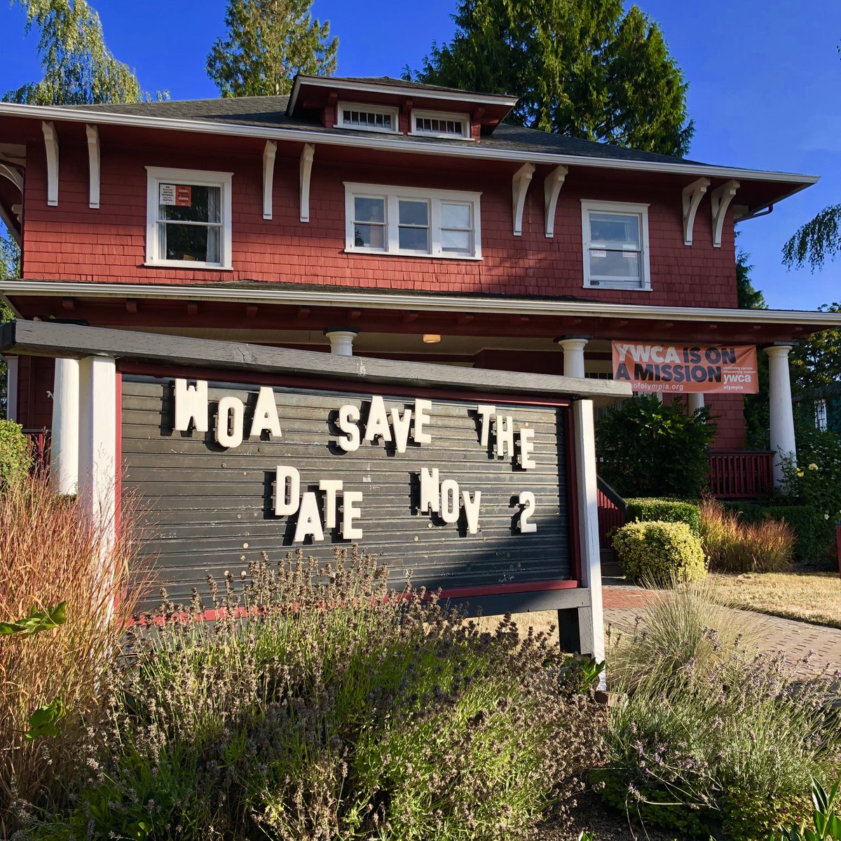 Dawnell from the Economic Empowerment Program changed the YWCA readerboard this beautiful morning and we agree: SAVE THE DATE for the Womxn of Achievement Celebration on Nov 2! 

#WOA2019 #YWCAOlympia
