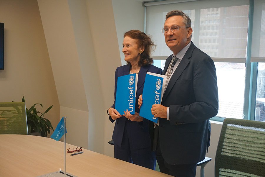 UNV and @UNICEF just signed a Memorandum of Understanding & joint global action plan to strengthen and deepen collaboration. Co-creating #innovative solutions for #children & #youth through #volunteerism is a goal we will deliver on together in the framework of the #2030agenda.🙌