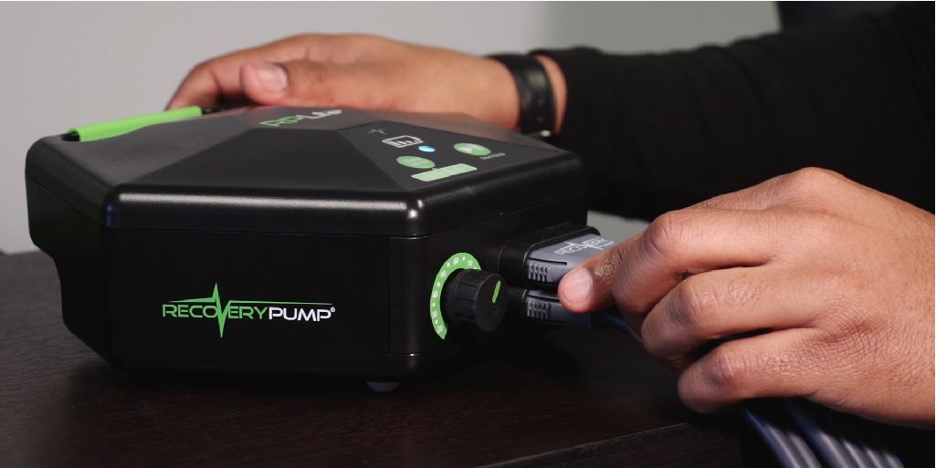 recoverypump's tweet photo. Looking for quick recovery on the go? The RPLite system is only 2.2 pounds, lasts 6+ hours and still provides the most effective treatment available. 
#RPLite #RecoveryPump # ChampionsChooseRP https://t.co/8DBZD5kZ3t