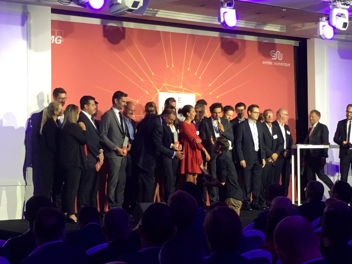 numeum_'s tweet photo. [Conclusion] La remise des prix se termine - félicitations à tous les lauréats! 👏Merci à @tsiouffi @JonAmar555 qui soulignent que les #esn sont les artisans de l’#innovation au-delà de la #technologie, au service de nouveaux usages dans tous les secteurs! #rdvesn https://t.co/Gi4cJP4hyM