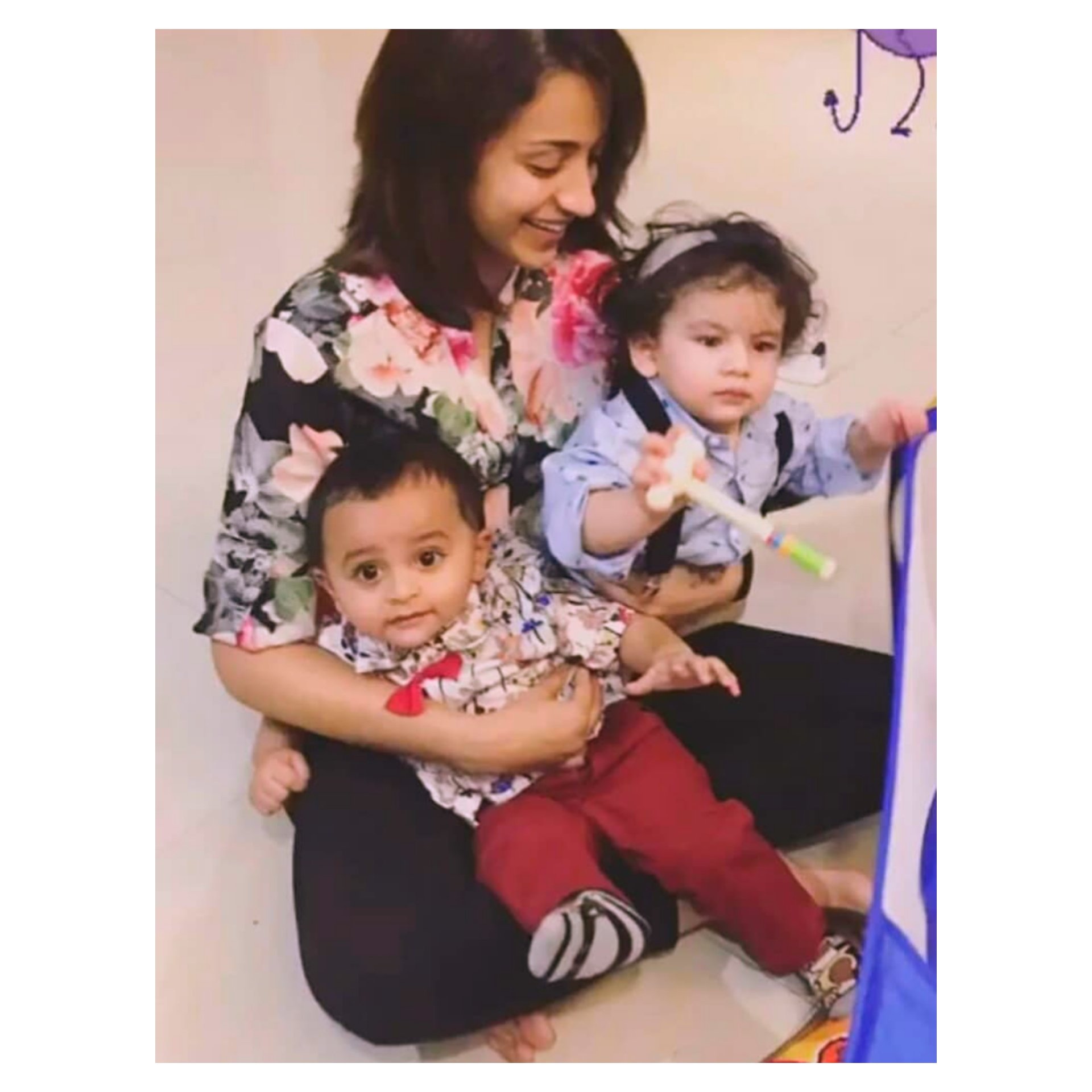 EDuH2ABU8AAkR55?format=jpg&name=large