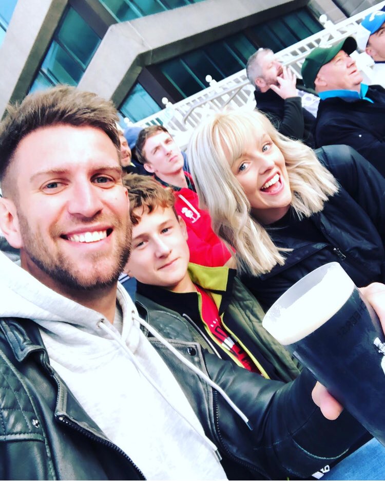lewishoult's tweet photo. #outlaws early birthday present from the family 🙂 https://t.co/nKeBRpZMtV