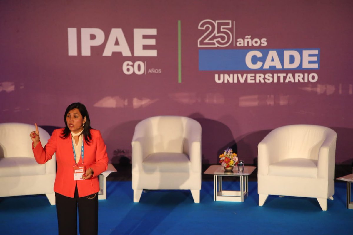MineduPeru's tweet photo. @FlorPabloMedina Ministra @FlorPabloMedina: "Tenemos que pensar cómo hacemos de esa universidad pública o privada, una universidad de calidad donde no solo pensemos en el lado académico, sino en el lado ciudadano que tiene como base el bienestar de las personas". #CADEUniv https://t.co/oy6Aov3BzY