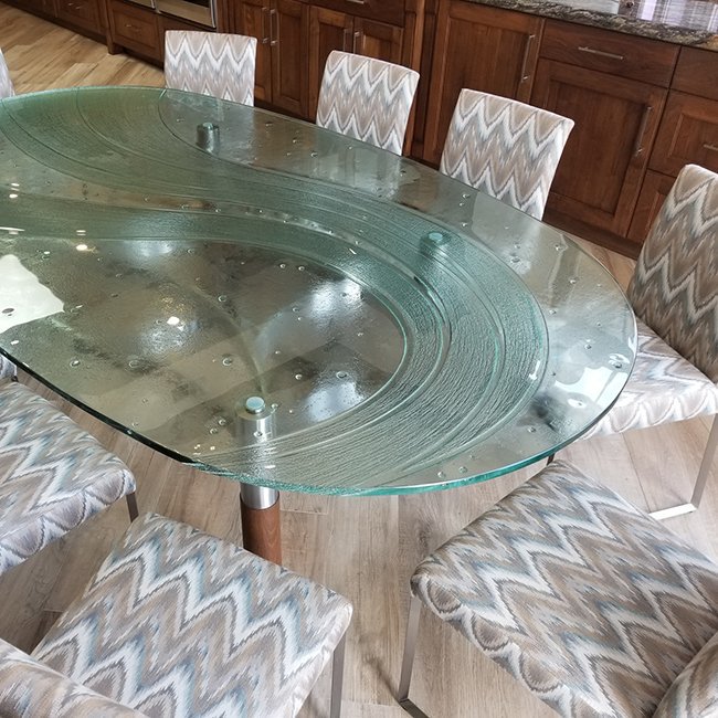 CastGlassImages's tweet image. Cast Glass dining tables steal the show...every time! Understated glass tables serve as a simple, bright focal point to your room. #castglassimages #castglass #decorativeglass #diningtable #homeimprovement 
Project Details:
castglassimages.com/products/detai…