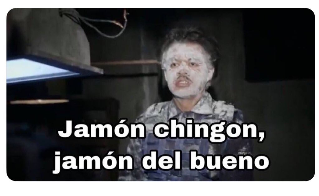 Ahitamx's tweet photo. Cuando ya te tomaste 7 shots y se te queda viendo la gordita de la fiesta... https://t.co/HB9vThxu97