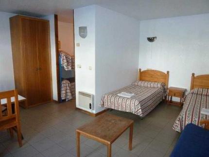 LuckyADHotels's tweet photo. Best #Hotel Deals in #PasdelaCasa #ApartamentsCrestPas starting at EUR35.25 https://t.co/8rFosrqkOR https://t.co/eXPmYe8R3e