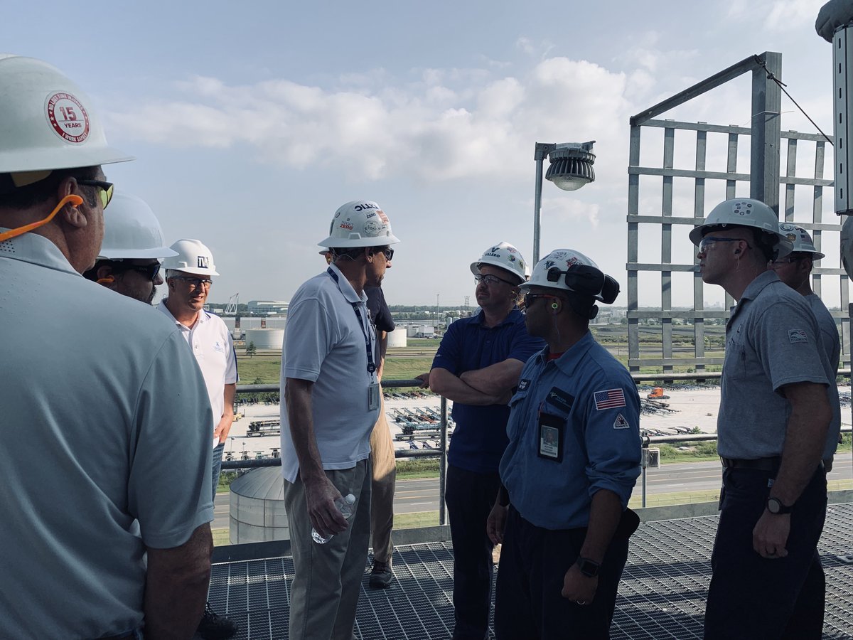 TVA_Julia's tweet photo. @TVAnews #TVA was proud to welcome @MLGW and @ValeroEnergy in #Memphis to tour our #AllenCC Plant earlier today! https://t.co/6bniyybb8g