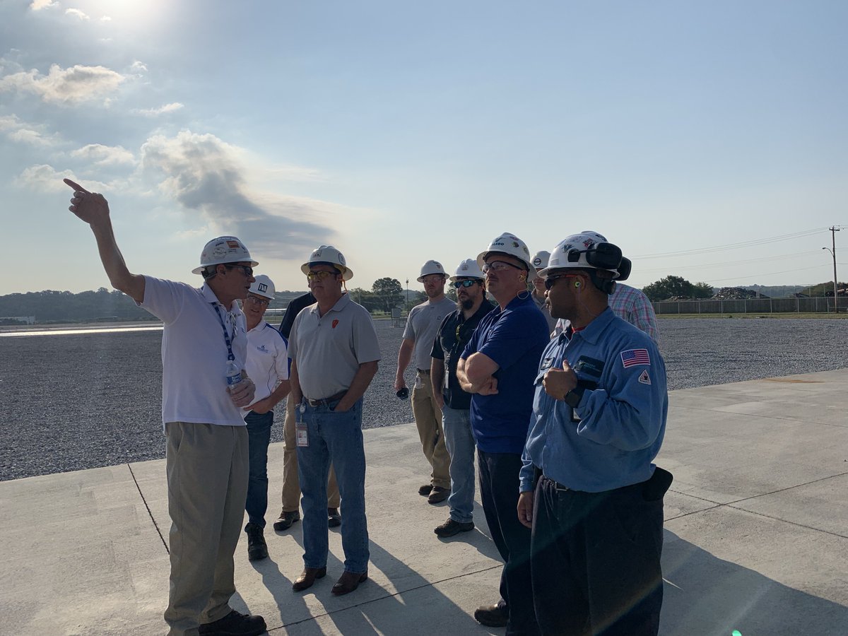 TVA_Julia's tweet photo. @TVAnews #TVA was proud to welcome @MLGW and @ValeroEnergy in #Memphis to tour our #AllenCC Plant earlier today! https://t.co/6bniyybb8g