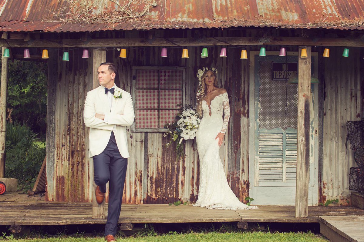 We're gearing up for Fall Wedding Season here at Bayou Barn! Do you know someone looking for the perfect place to host their wedding? Tell them to give us a call!
.
.
.
#weddings #bride #groom #bayoubarn #events #neworleans #nola