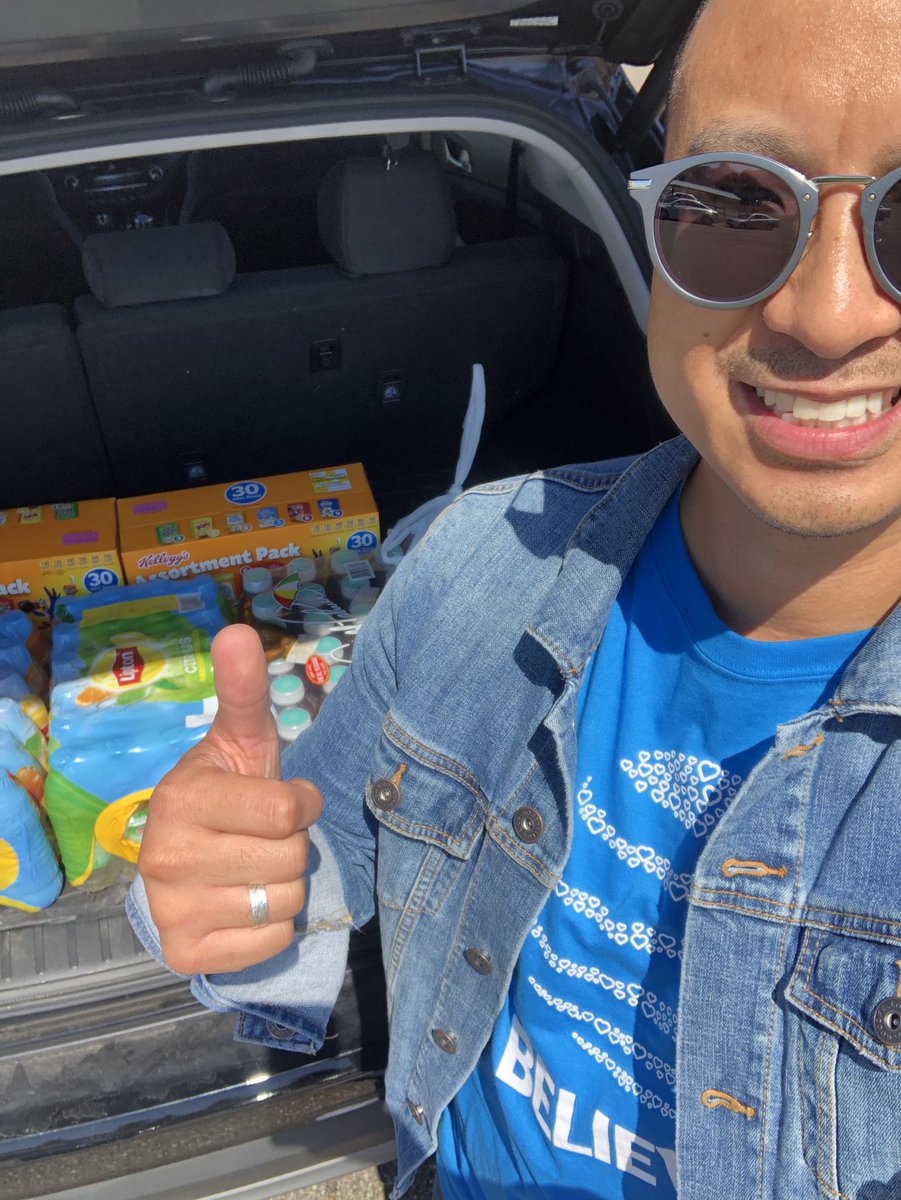 #ATTBelieves in the <a href="/HillHustlers/">Chapel Hill Hustlers</a>!! The Chapel team gathered together to donate at a local shelter for the homeless. #GiveBack #OHPA #OHPABelieves #OhioBelieves #OHPAHasAHeart @MandiRose31 @Ben_Thi_ATT <a href="/marcusc77310687/">Lamarcus Clay (Marcus)</a> <a href="/judy_cavalieri/">Judy Cavalieri</a> <a href="/DanBrechbill/">Dan Brechbill</a> <a href="/Tiffinie61/">Tiffinie</a> <a href="/BIGBizDecker/">Eric Decker</a>