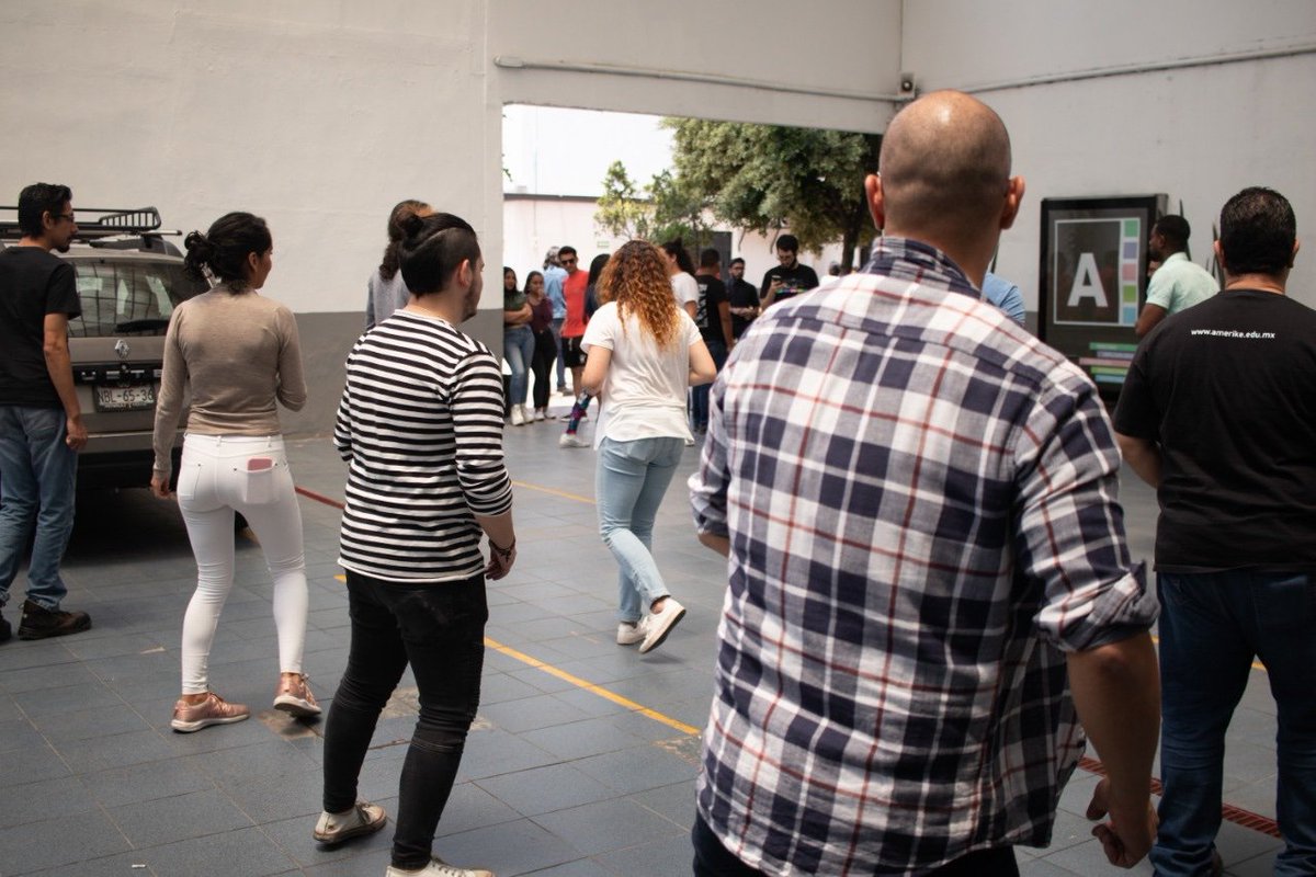 AmerikeMexico's tweet photo. Clase muestra del taller de Ritmos Latinos a cargo del profe cubano Marlon Angarica 
El taller se dictará en #CampusCDMX los miércoles y sábados de 12 a 14h. https://t.co/iyWvtm7HGL